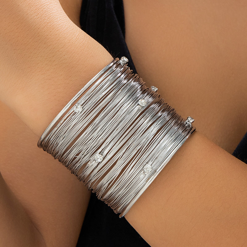 Sweet Multi Layer Open Metal Bracelet, A Chic Cut Out Design for A Sophisticated Look