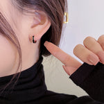 High end women's black stud earrings in 925 sterling silver new fashion trend, elegant & stylish small round design