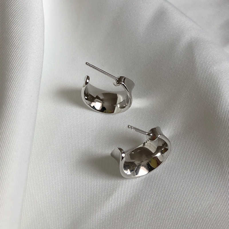 Minimalist high end 925 sterling silver stud earrings for women classic & trendy design