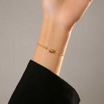 New light luxury small waist bracelet for women niche gold, retro design, exquisite titanium steel, fade resistant