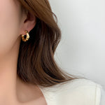 European niche design, metal texture, texture, small earrings, simple & fashionable, ins, cold style, high end earrings