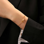 New light luxury small waist bracelet for women niche gold, retro design, exquisite titanium steel, fade resistant