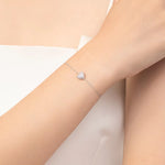 Sparkling Heart Pendant Bracelet, Elegant and Feminine Wrist Accessory for Chic Summer Styling