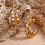 Stylish Niche 18K Gold Plated Stainless Steel Women's C-Shaped Claw Earrings with Delicate Micro Inlay Design