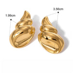 Sophisticated 3D Conch Earrings with a Lustrous Finish and Elegant Curves