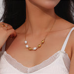 Minimalist Freshwater Pearl Pendant Necklace with Pear Shaped Beads, Light Luxury Clavicle Chain