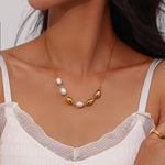 Minimalist Freshwater Pearl Pendant Necklace with Pear Shaped Beads, Light Luxury Clavicle Chain