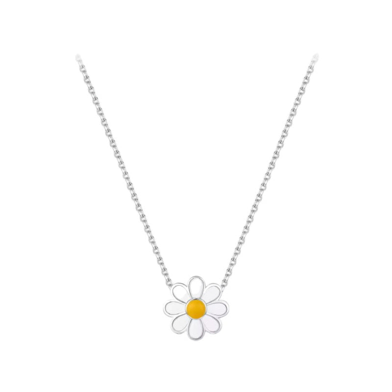 Delicately Crafted 3D Daisy Flower Silver Necklace, Sweet Feminine Daily Clavicle Chain with Romantic Charm