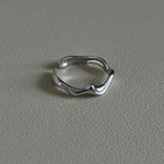 Versatile luxury women's 925 sterling silver open ring simple croissant twist, abstract wave combination